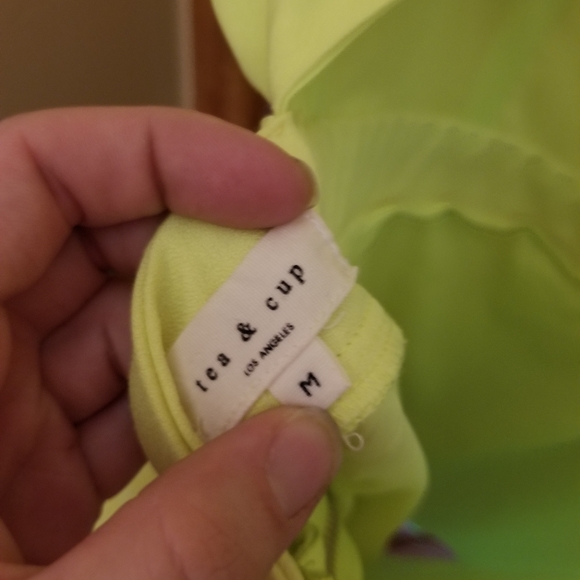 Yellow dress - Picture 3 of 3